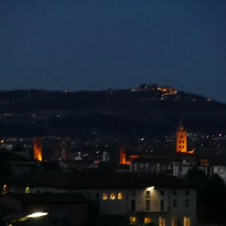 Apartmán La Maison Du Soleil Pompeia Alba (Piedmont)