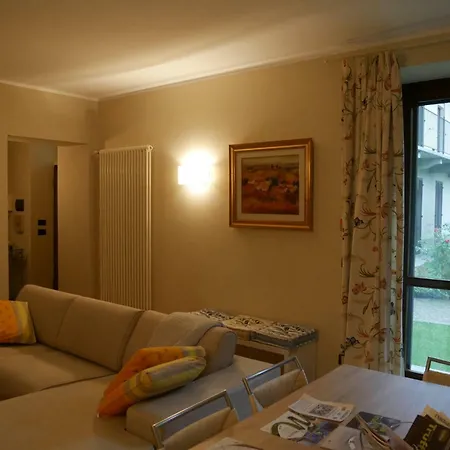 La Maison Du Soleil Pompeia * Alba (Piedmont)