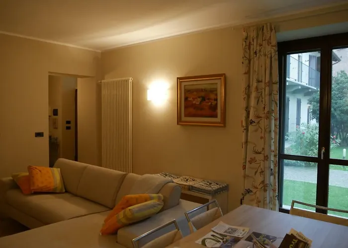 La Maison Du Soleil Pompeia * Alba (Piedmont)